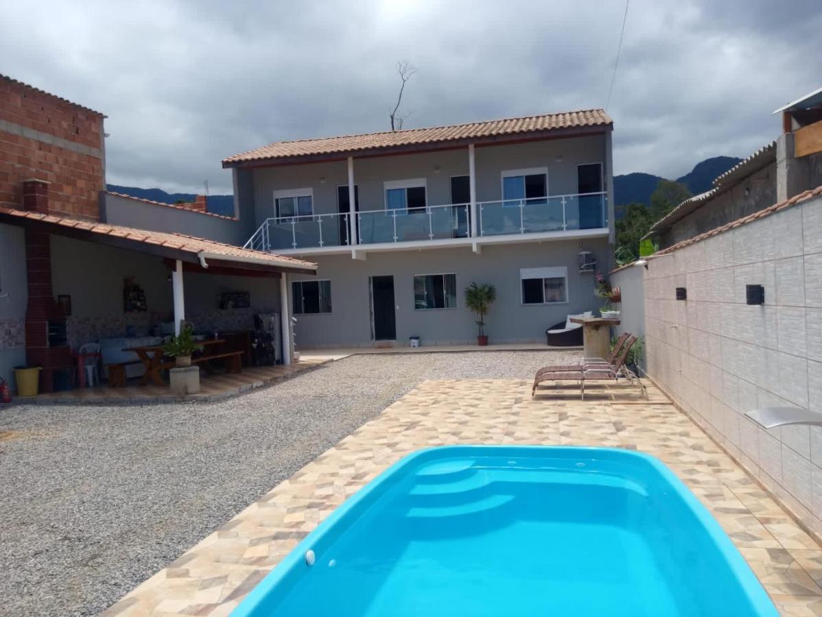 Casa Nova Com Piscina Proxima A Praia E Menos De 3Km Do Centro De أوباتوبا المظهر الخارجي الصورة