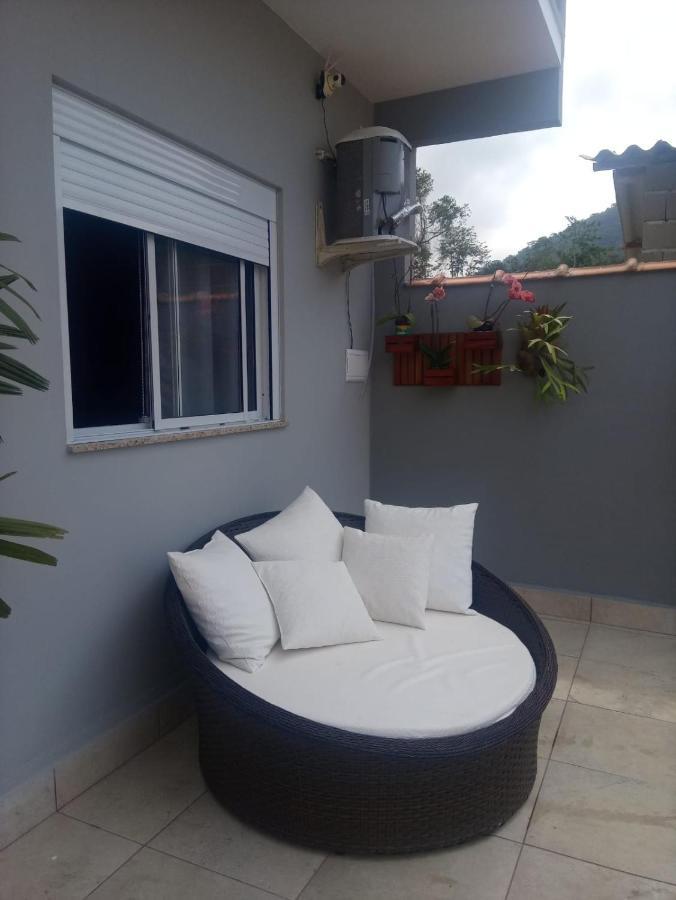 Casa Nova Com Piscina Proxima A Praia E Menos De 3Km Do Centro De أوباتوبا المظهر الخارجي الصورة